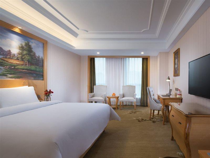 Vienna International Hotel Hangzhou Zhuantang Art School Wenyan Exteriör bild